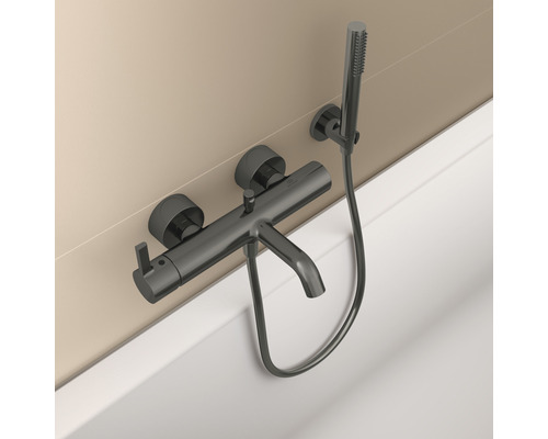 Nástěnná vanová baterie s ruční sprchou na vaně