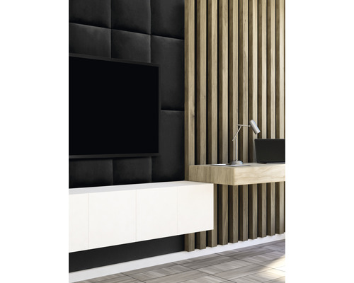 Obývací pokoj s televizí, stěnovými panely, televizní skříňkou a psacím stolem