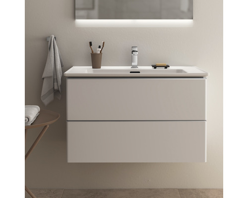 Skříňka pod umyvadlo se dvěma zásuvkami v koupelně