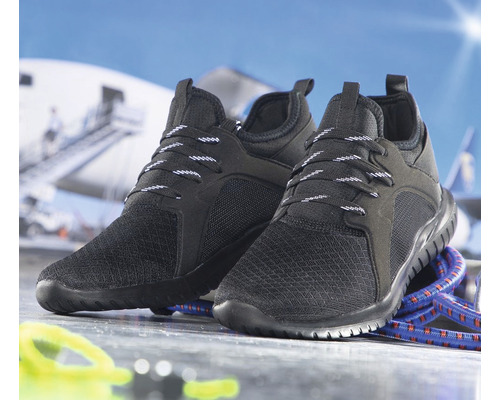 Černé bezpečnostní boty se tkaničkami