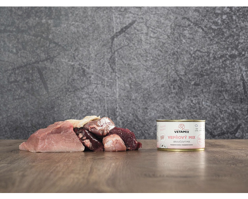 Krmivo pro psy Vetamix vepřová směs s masovou konzervou