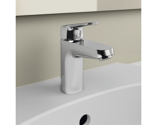 Umyvadlová baterie z kovu, páková směšovací baterie do koupelny