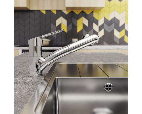 Kuchyňská scéna s umyvadlem a baterií