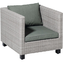 Šedé ratanové křeslo s polštáři