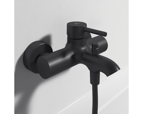 Nástěnná vanová baterie s sprchovou hadicí