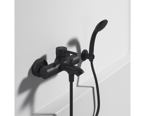 Matná černá vanová baterie s ruční sprchou