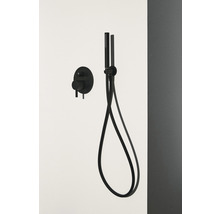 Podomítková sprchová baterie s ruční sprchou na stěně