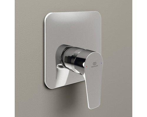 Podomítková sprchová baterie z kovu