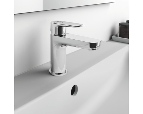 Umyvadlová baterie na umyvadle