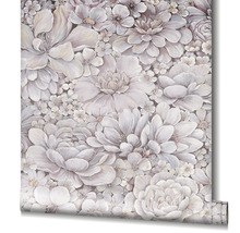 Role tapety s květinovým vzorem