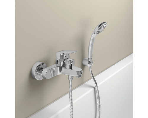 Vanová baterie s ruční sprchou pro montáž na stěnu