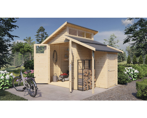 Dřevěná zahradní bouda s otevřenými dveřmi a koly před ní