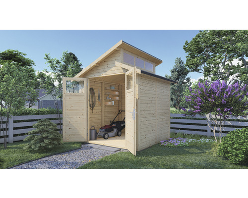 Dřevěný zahradní domek s dvoukřídlými dveřmi a střešními okny na zahradě se zahradním nářadím.