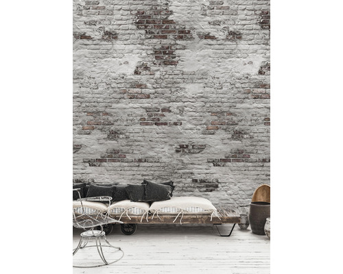 Dekorativní scéna s posezením a zděnou zdí