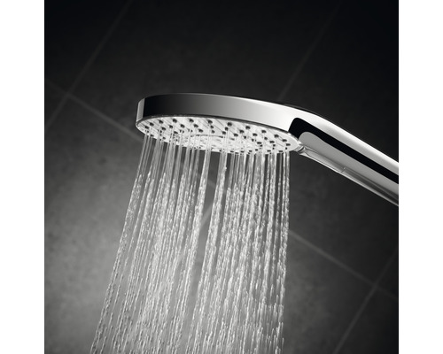 Ruční sprcha s tekoucí vodou