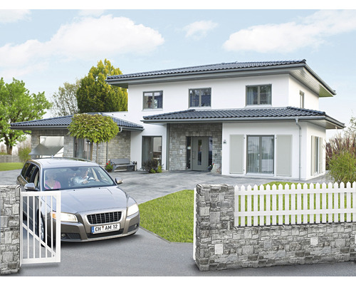 Rodinný dům s vjezdovou bránou a plotem
