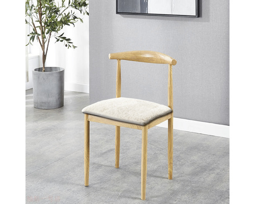 Dřevěná židle s polstrovaným sedákem