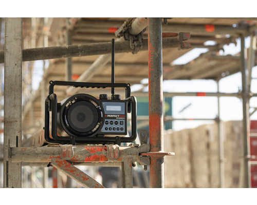 Stavební rádio na lešení