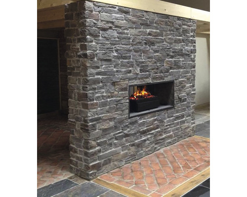 Krb s kamenným obkladem a integrovaným topeništěm