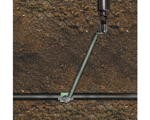 Zavlažovací systém v zemi s trubkou a spojkou