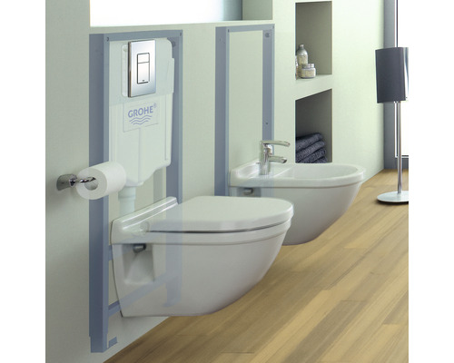 Předstěnová instalace s toaletou a bidetem v koupelně