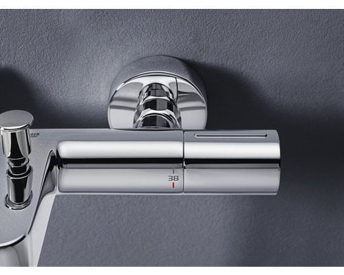 Nástěnná termostatická sprchová baterie s regulací teploty vody