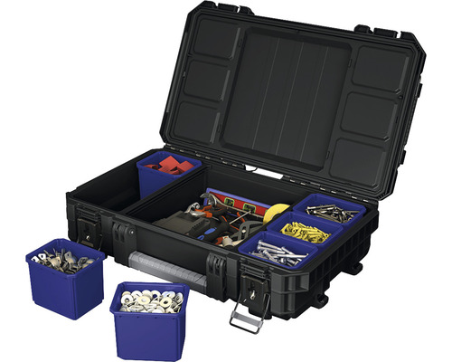 Otevřený kufřík na nářadí s nářadím a drobnými díly