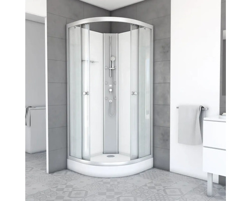 Sprchový kout s posuvnými dveřmi v koupelně