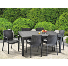 Zahradní souprava se stolem a židlemi z plastu