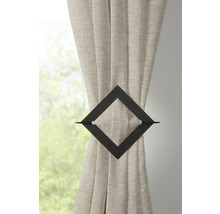 Ozdobný závěs s držákem na závěsy ve tvaru diamantu.