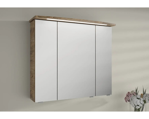 Zrcadlová skříňka se třemi dvířky a osvětlením