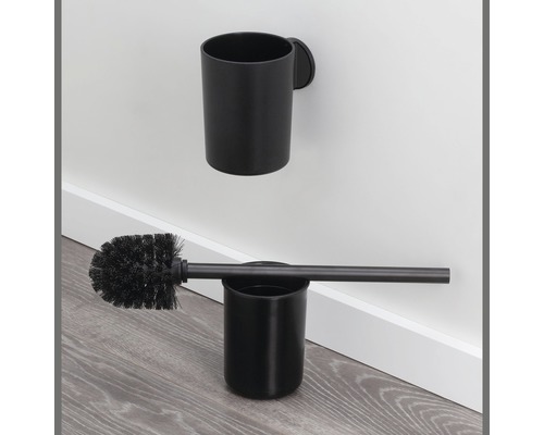 Černá toaletní štětka s držákem a černý nástěnný kelímek