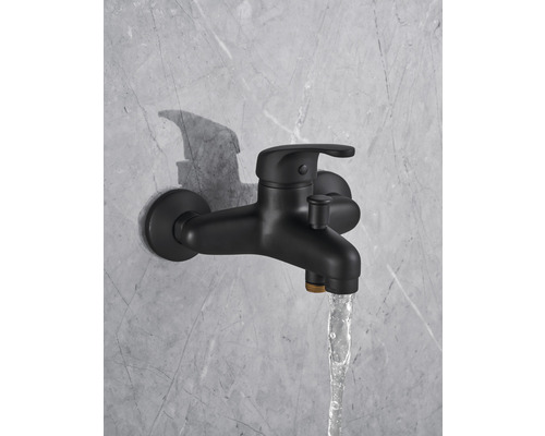 Nástěnná baterie pro sprchu s proudem vody