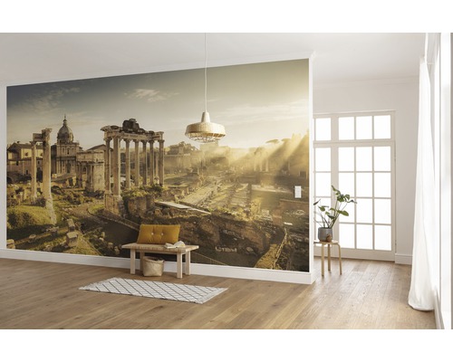 Světlá místnost s fototapetou zobrazující Forum Romanum.