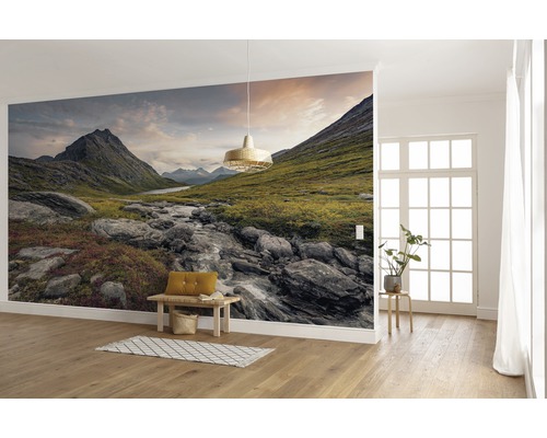 Obývací pokoj s fototapetou horské krajiny