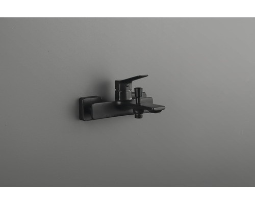 Nástěnná baterie do koupelny