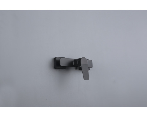 Nástěnná baterie do koupelny