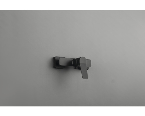 Nástěnná baterie do koupelny