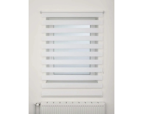 Okno s dvojitou roletou pro lepší soukromí