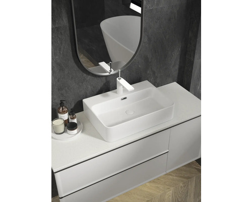 Koupelnová umyvadlová skříňka s umyvadlem, baterií a zrcadlem