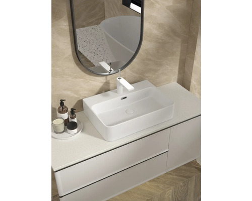 Koupelnová umyvadlová skříňka s umyvadlem, baterií a zrcadlem