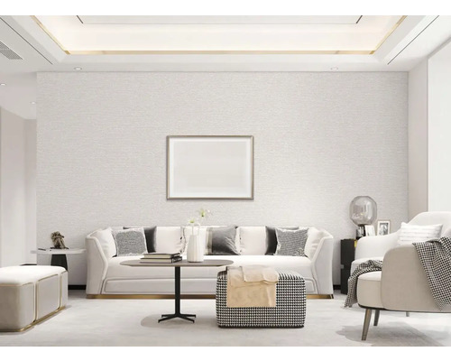 Světlý obývací pokoj se strukturovanými tapetami, pohovkou a dekorací