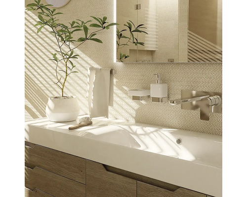 Koupelnové umyvadlo s baterií, dávkovačem mýdla, ručníkem a rostlinou