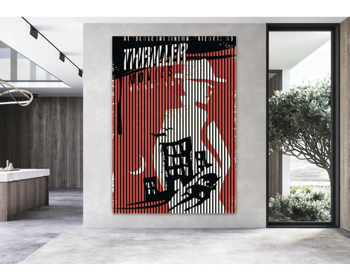 Malba v interiéru s pruhovaným motivem thrilleru