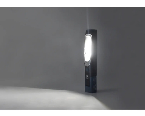 LED pracovní svítilna v provozu