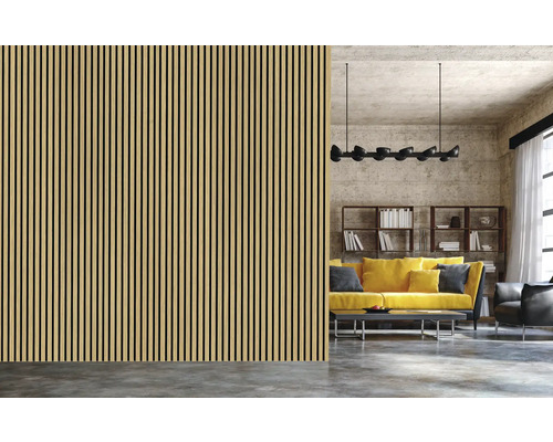 Obývací pokoj s dřevěnými stěnovými panely a žebrovaným designem