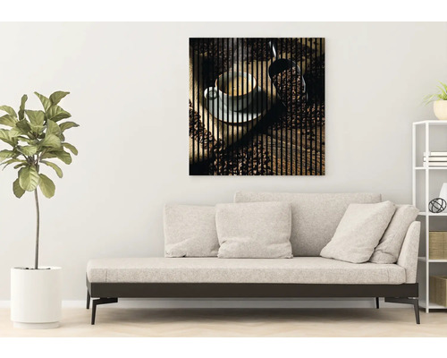 Dekorativní nástěnný obraz s motivem kávy nad pohovkou