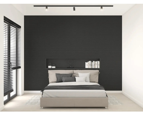 Ložnice s postelí, nočním stolkem a stěnovými panely