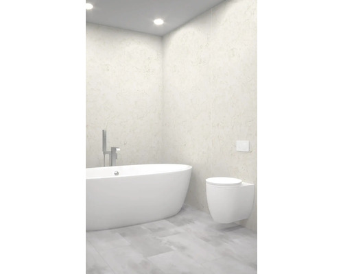 Moderní koupelna s volně stojící vanou a závěsným WC.