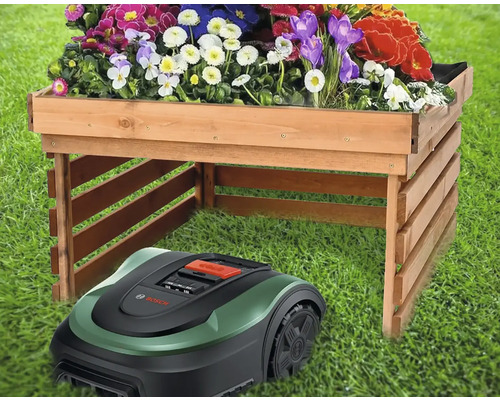 Scéna s robotickou sekačkou před sadbovacím stolem s květinami na trávníku